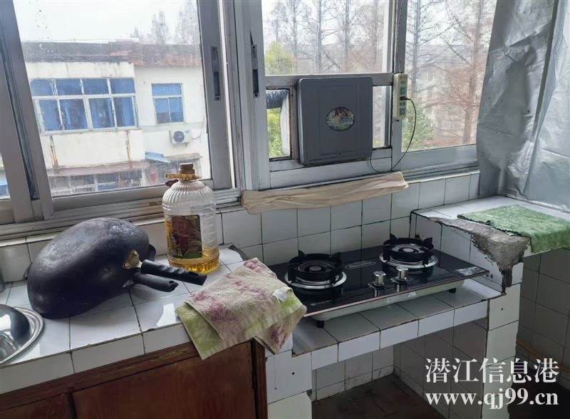 出售实验小学房屋  15万元